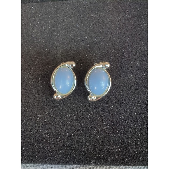 Jewelry - Antique Vintage Light‎ Blue Clip On Earrings With Silver Toned Backing